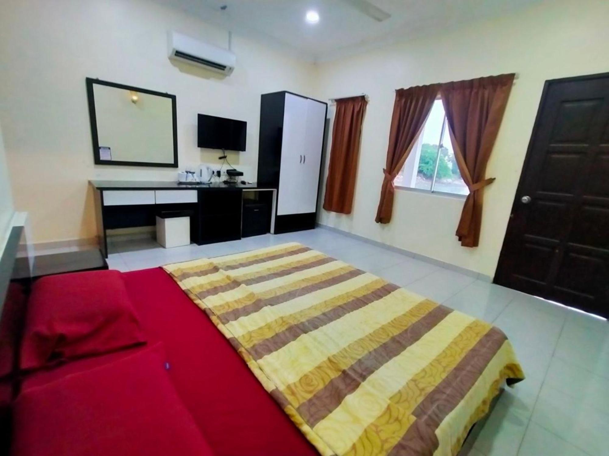 Capital O 91118 Chalet Seri Idaman Bayan Lepas Exterior photo